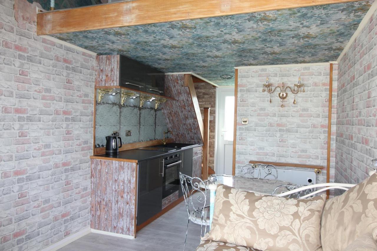 Unique, Loft-Style Apartment With Fantastic Brighton Marina Views Ngoại thất bức ảnh